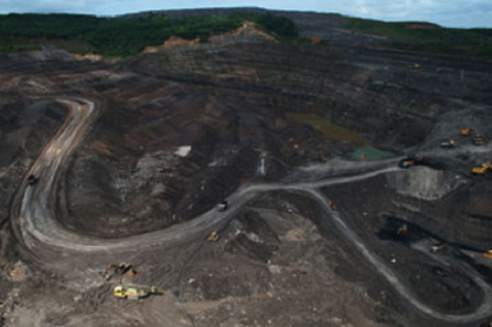 Ilustrasi aktivitas penambangan batubara di site KPC yang jadi penyumbang terbesar pendapatan DEWA. (Dok. madhani.co.id)